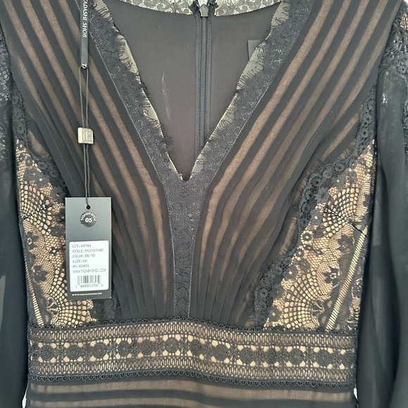 Tadashi Shoji Nyssa Bishop Sleeve Dress Size 00 - Picture 5 of 6